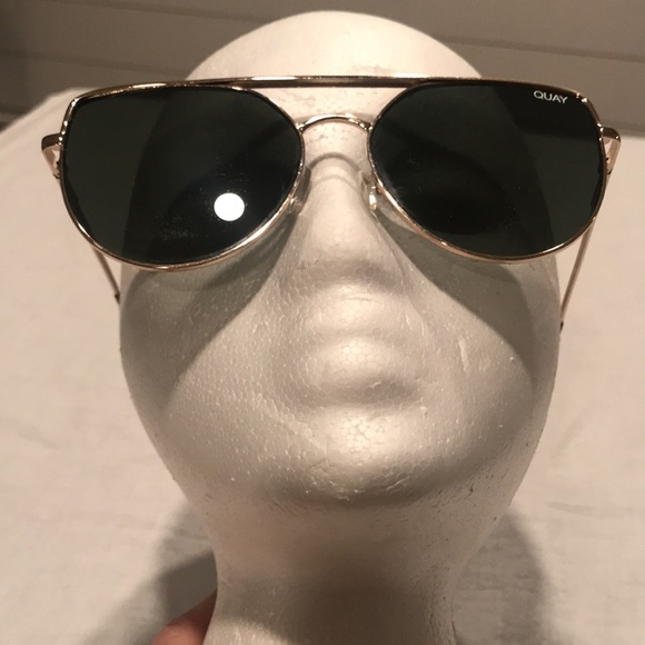 Quay “Santa Fe” Gold Metal Cat Eye/Aviator Style Frames Gray Lens - Picture 10 of 12